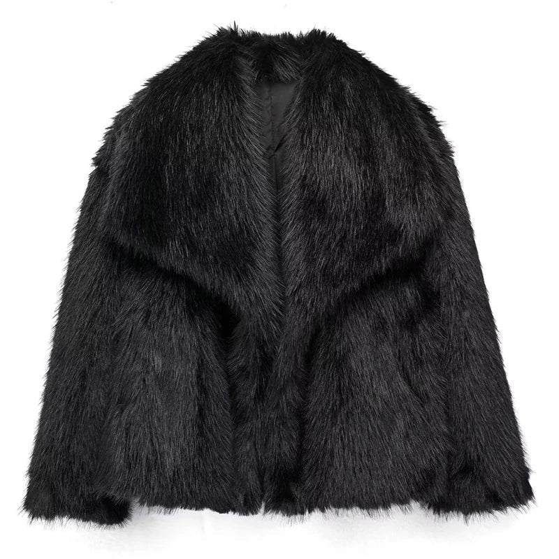 Vielseitige kurze Damen-Winterjacke: elegant, warm und kuschelweich für jeden Anlass.