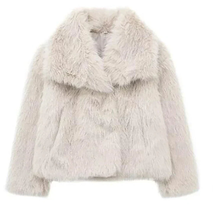Hochwertige Damen-Freizeitjacke, kurz und warm, mit kuscheligem Futter für den Winter.