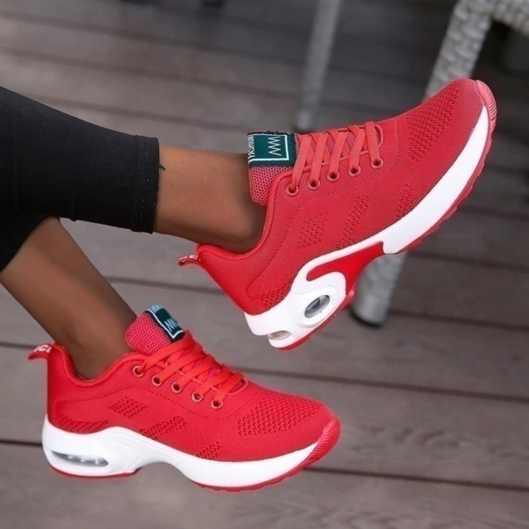 Gepolsterte Sohle der Damen Laufschuhe. Bietet Komfort & Dämpfung. Federleichte Sportschuhe für den Herbst.
