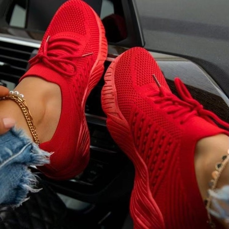 Detail der rutschfesten Gummisohle von leichten, atmungsaktiven Damen Sneakers, für optimalen Grip & Sicherheit.