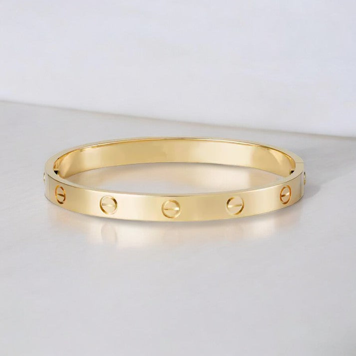 Goldfarbenes Luxusarmband: Elegantes, edles Damen-Armband mit klassisch-modernem Design, als Geschenk geeignet.