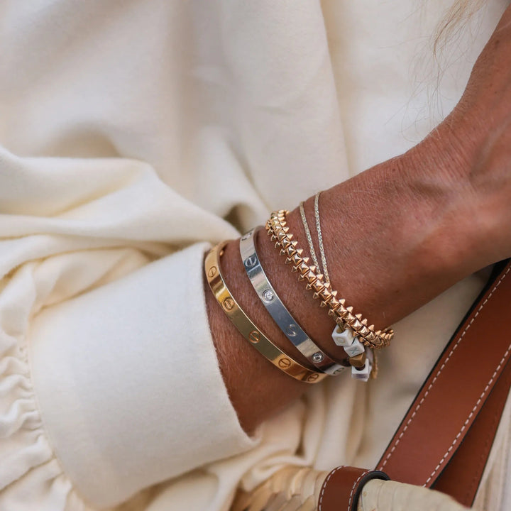 Edles Roségold Armband: Luxuriöses Damen-Accessoire mit klassisch-modernem Design für besondere Eleganz.