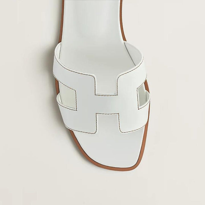 "Damen Luxussandalen, elegant mit ergonomischem Design, zeitlos stilvoll, ideal für besondere Anlässe, maximaler Komfort."