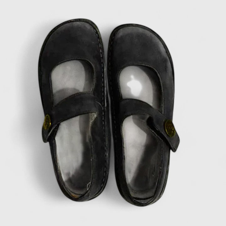 Vielseitige Mary-Jane Damenschuhe, komfortabel & elegant. Flache Frühlingsschuhe für Freizeit & Büro.
