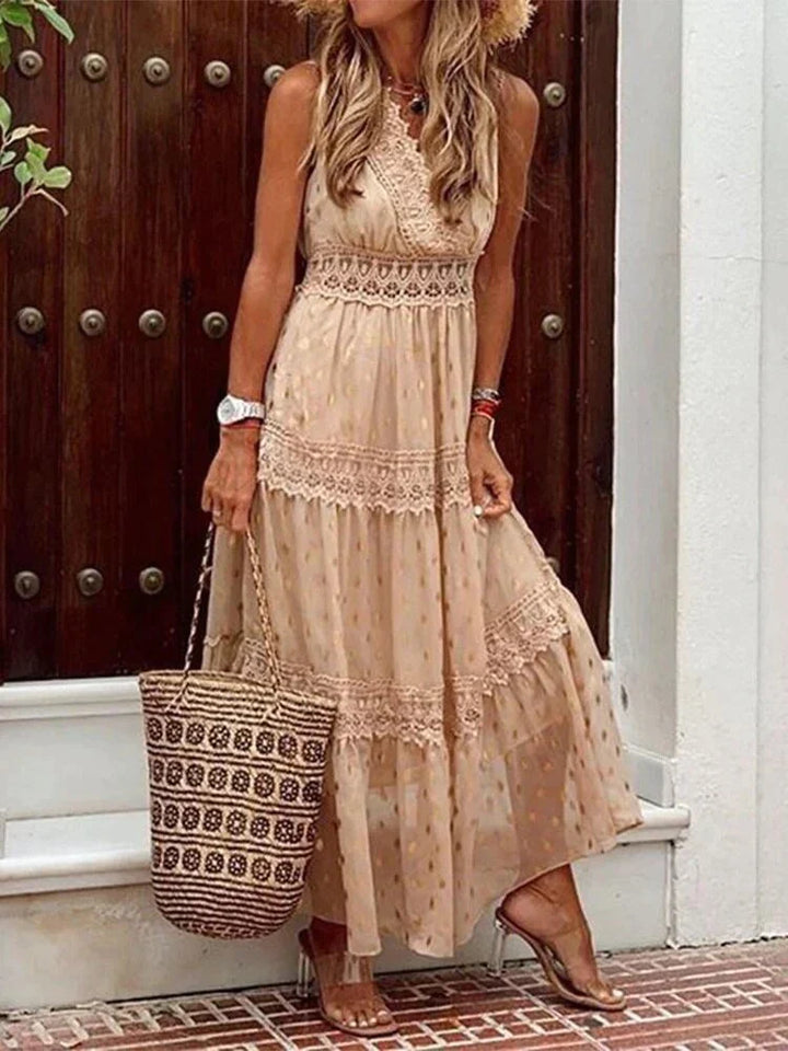 Elegantes langes Damen Sommerkleid mit floralem Muster, ideal für Strand & Urlaub.