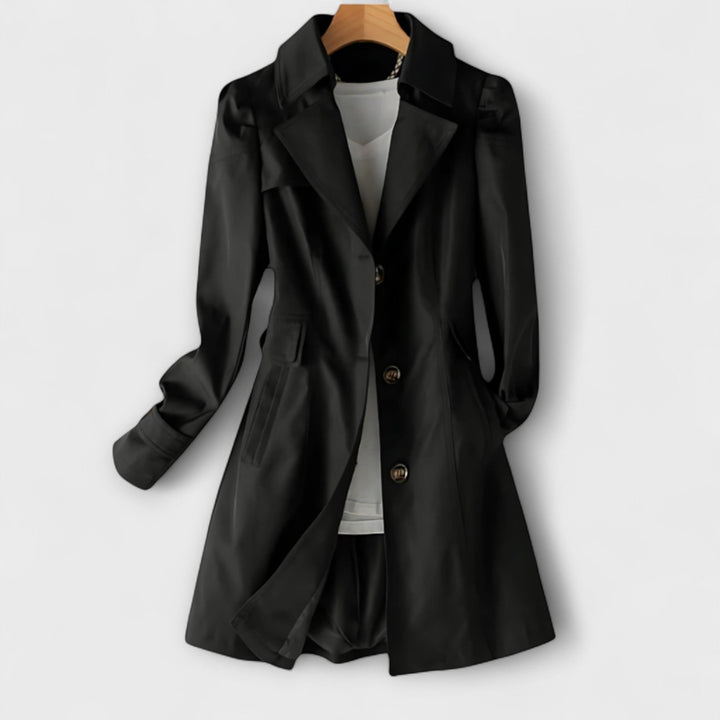 Eleganter Damen Trenchcoat in Khaki, ideal als frühlings- oder herbstliche Oberbekleidung.