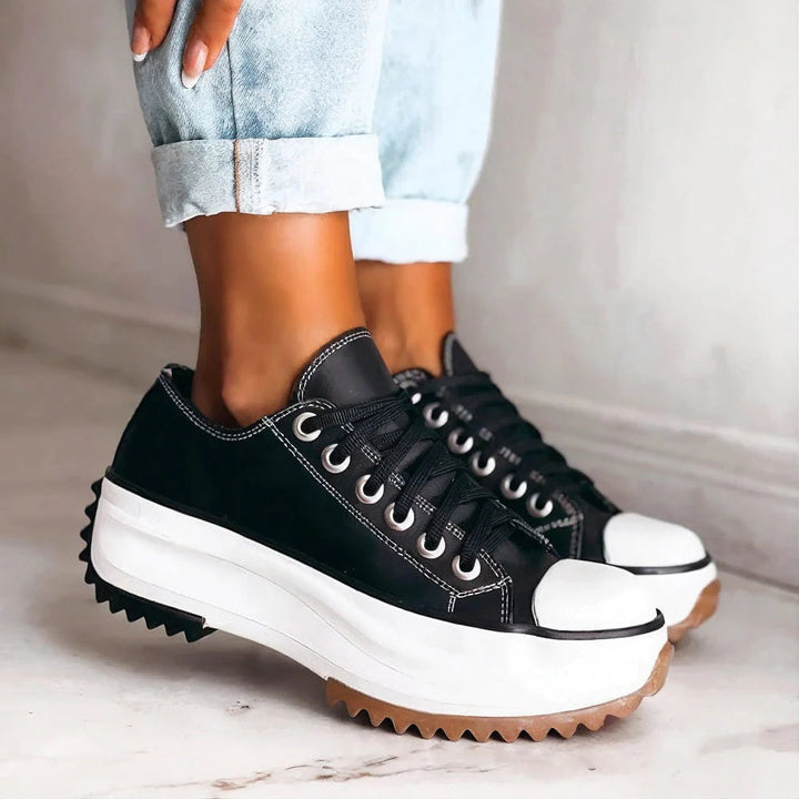 Bequeme, leichte Damen Sommer Sneaker, ideal als Freizeitschuh oder stylischer Alltagsschuh.