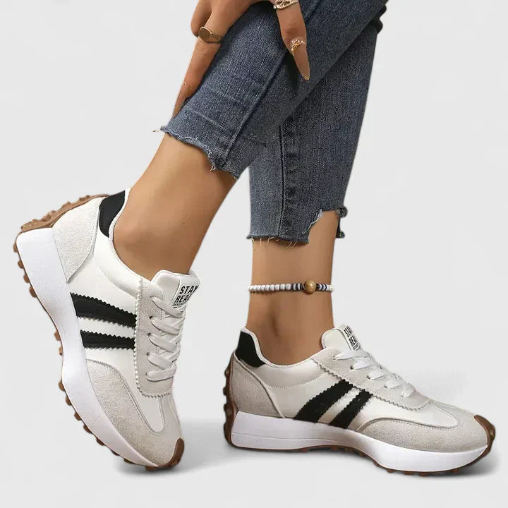 Casual Damen Retro-Sneaker mit Schnürung, perfekte Damenschuhe für Alltag und Freizeit im Frühling.