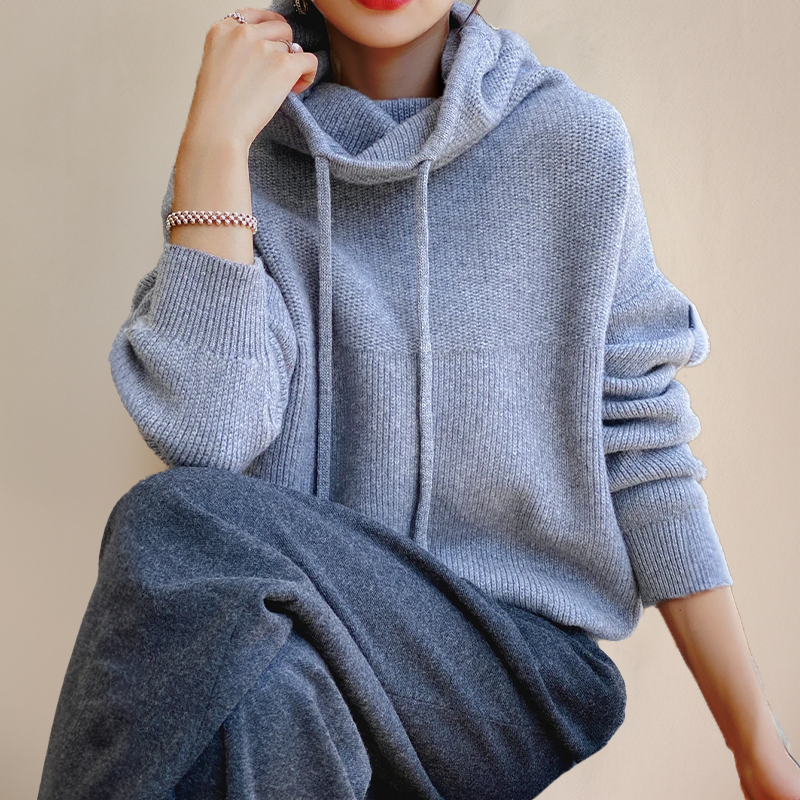 Damen Rollkragen-Hoodie: Lässiger Kapuzenpullover in lockerer Passform, ideal als Basic für Herbst- und Wintermode.
