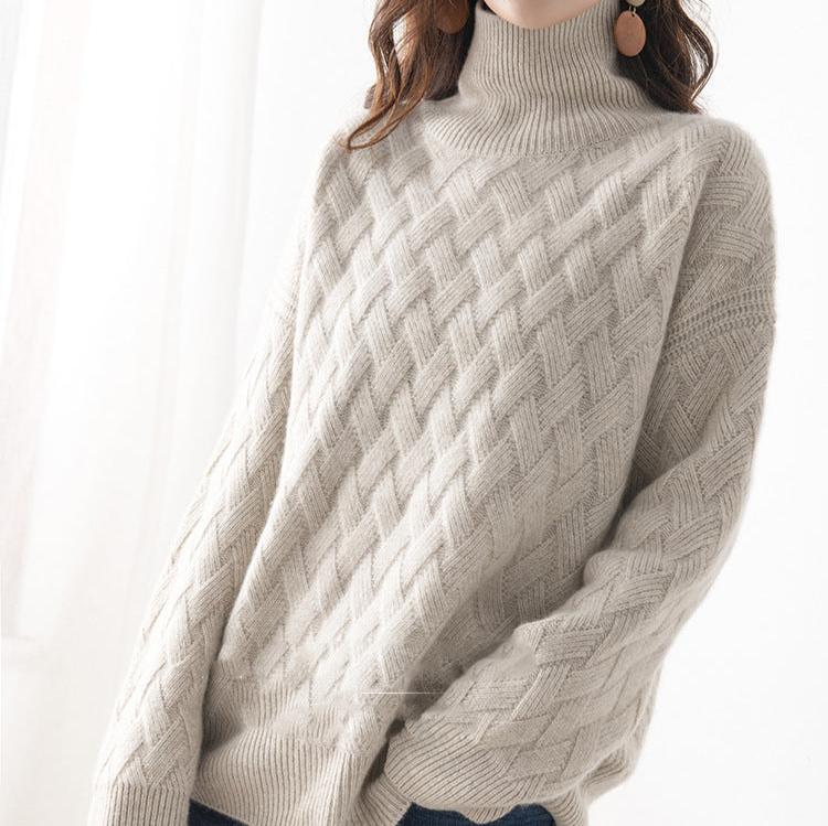 Basic Damen Rollkragen-Strickpullover in dezentem Farbton. Perfekt für die Übergangszeit, komfortabel & stilvoll.