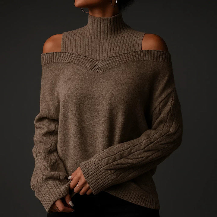 Stylischer Damen Rollkragenpullover, schulterfrei, mit einzigartigem Strukturstrick. Ideal für Wintermode.