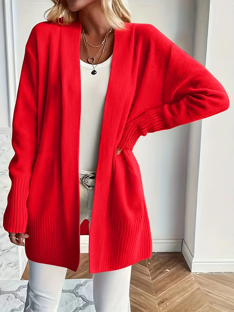 Eleganter Damen Strickpullover, Rundhals, cremefarben, komfortable Wintermode.