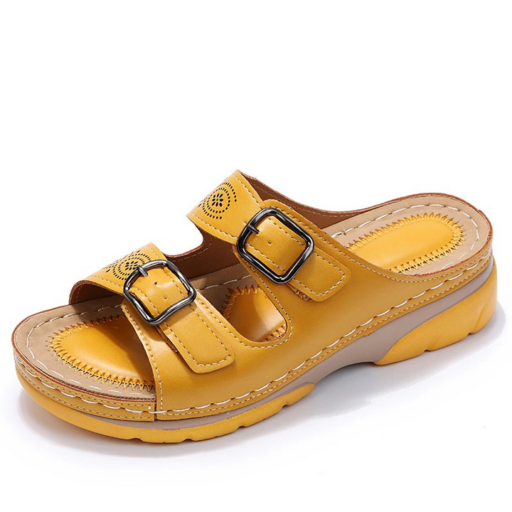 Stilvolle Sommersandalen für Damen. Mit weichem Fußbett und leichtem Design für Freizeit und Alltag.
