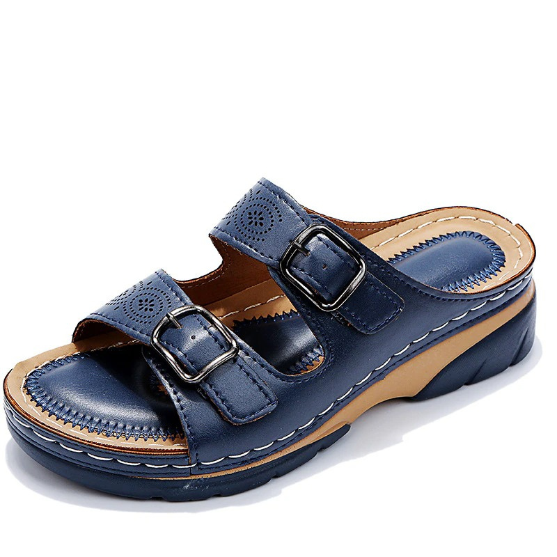 Leichte Damen Sandalen mit weichem Fußbett und breitem Schnitt. Gepolsterte Schuhe für bequemen Halt den ganzen Tag.
