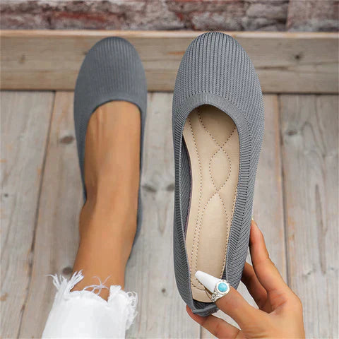 Damen Alltagsschuhe zum einfachen Einstieg: bequeme Slipper für schnelle & unkomplizierte Nutzung.