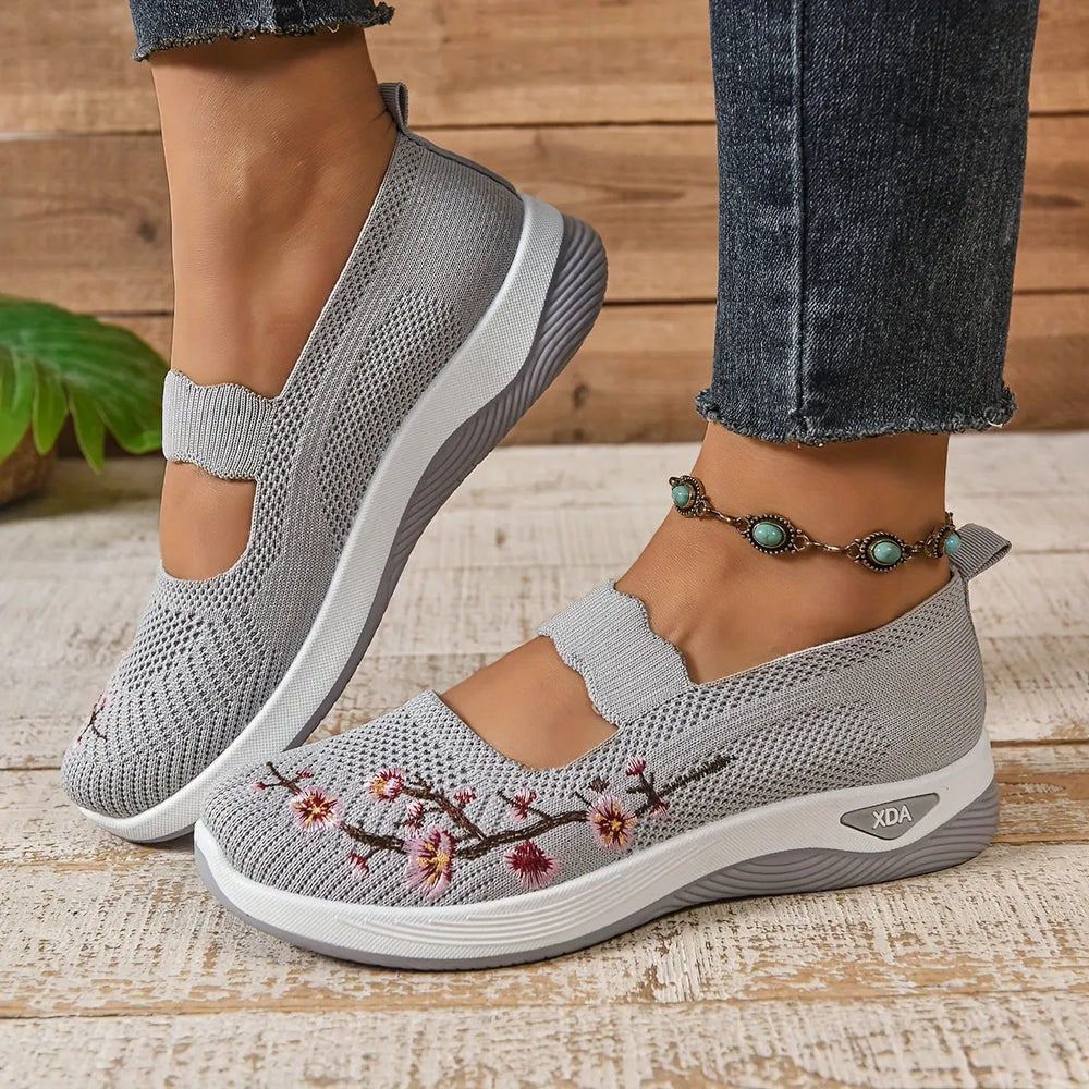 Detailaufnahme: Weiches Fußbett der Damen Slipper für angenehmes Gehen & optimale Druckentlastung.