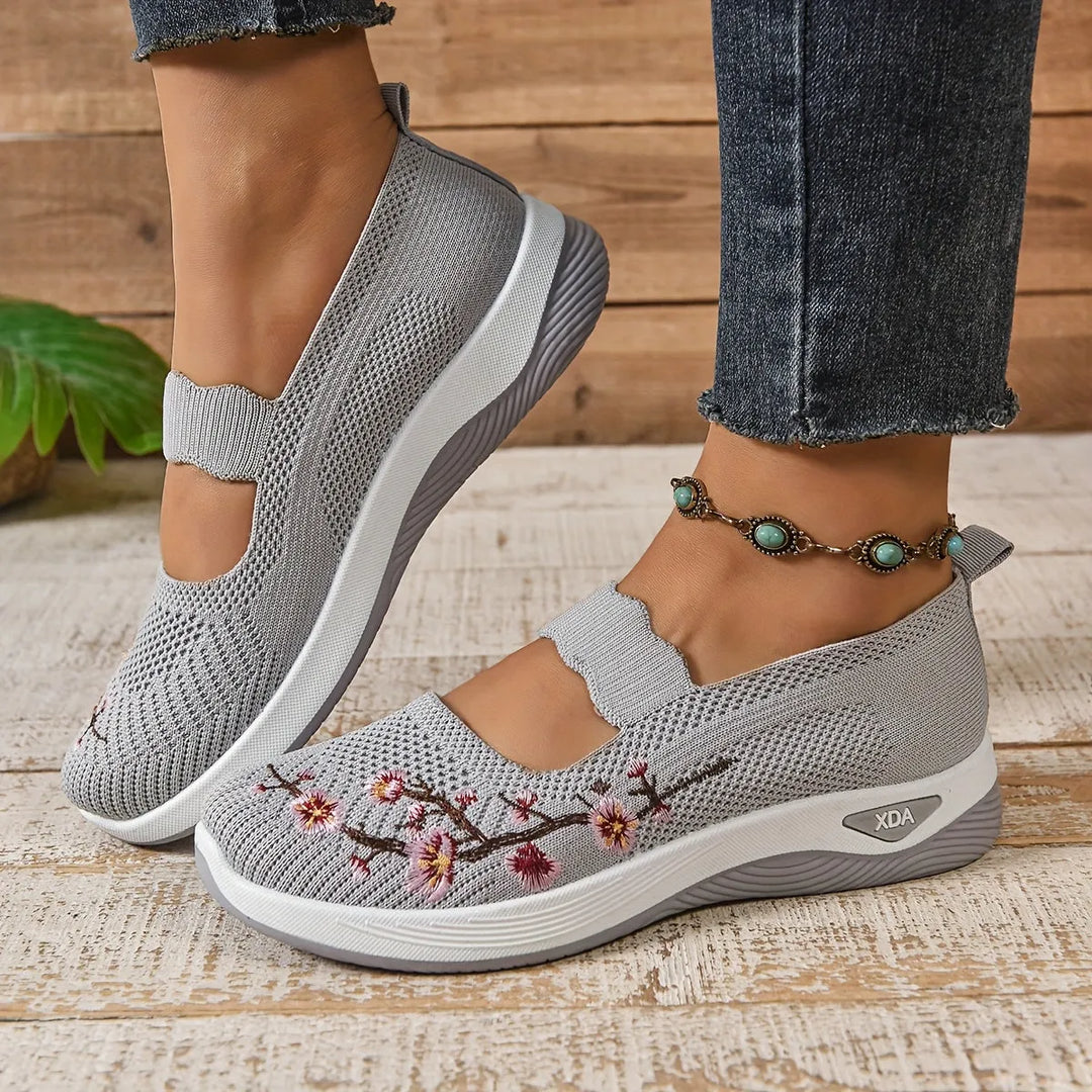 Detailaufnahme: Weiches Fußbett der Damen Slipper für angenehmes Gehen & optimale Druckentlastung.