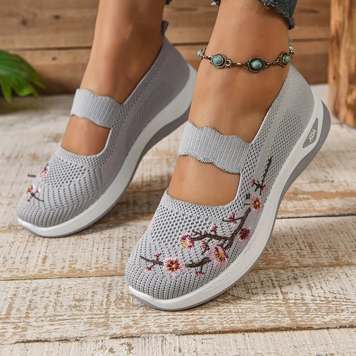 Bequeme Damen Schlupfschuhe mit einfachem Einstieg; ideal als Alltagsschuhe & Komfortschuhe.