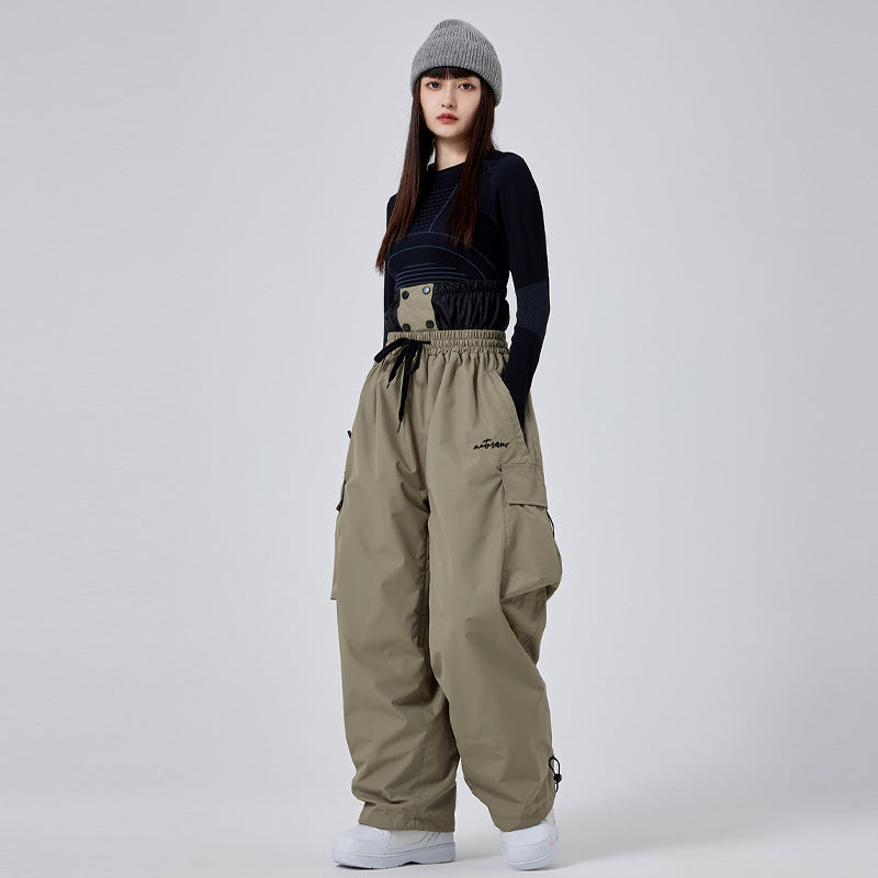 Damen Skihose, isoliert & atmungsaktiv für Wintersport. Perfekte Skibekleidung für Piste & Outdoor-Aktivitäten, warm & schneesicher.