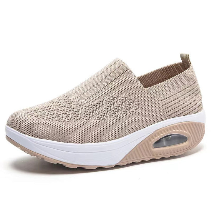 Praktische Damen Slip-On Sneaker, orthopädisch, rutschfest, mit optimaler Fussgewölbeunterstützung.