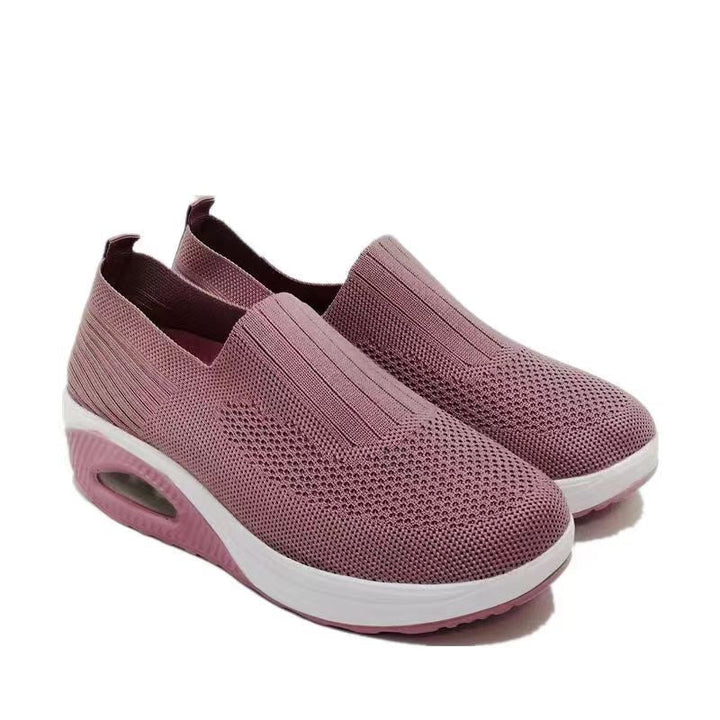 Bequeme Damen Slip-On Sneaker mit Fussgewölbeunterstützung, orthopädisch und rutschfest.