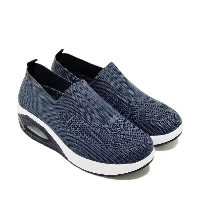 Moderne Damen Slip-On Sneaker, orthopädisch, mit Fussgewölbeunterstützung und rutschfester Laufsohle.