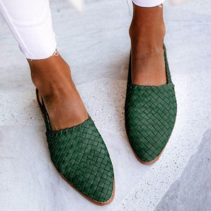 Damen Slipper mit spitzer Zehenpartie, elegant und bequem für Büro oder Freizeit. Ideal als Damenschuhe.