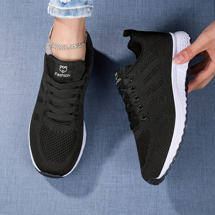 Moderner Damen Sneaker, leicht & atmungsaktiv, mit komfortabler Polsterung der Sohle für Freizeit und Sport.