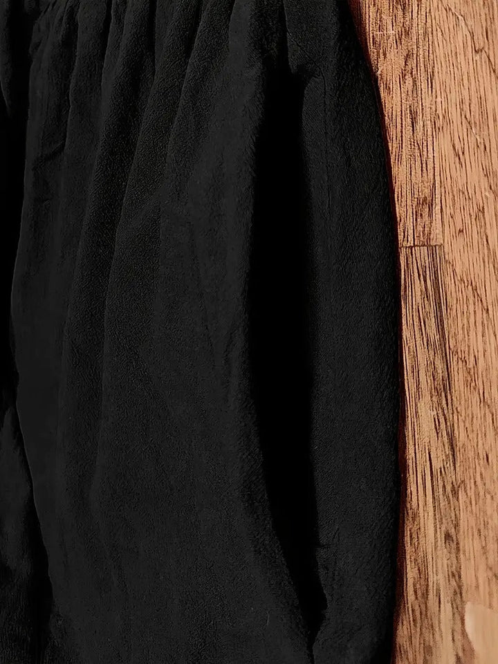 Modisches Freizeit-Midikleid Damen mit nützlichen Taschen für Frühling und Sommer.