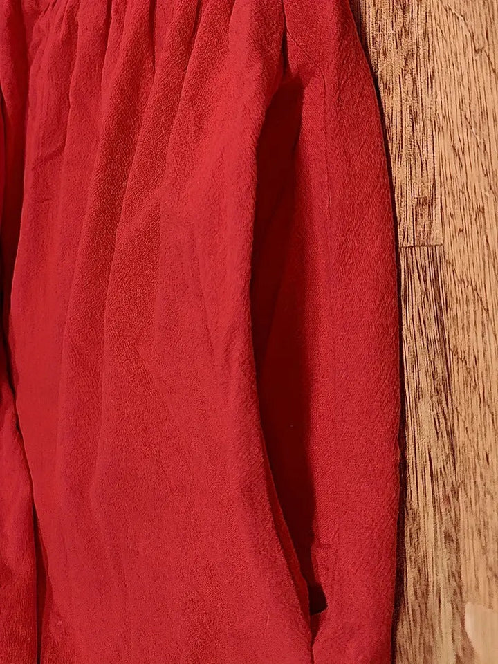 Bequemes Damen Sommerkleid Midilänge mit Taschen, ideal für entspannte Urlaubstage.