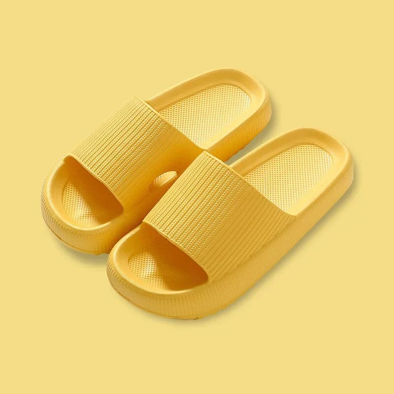 Flexible Damen Alltagsschuhe. Komfortable Sandalen mit weicher, stoßdämpfender Sohle und einfachem Schlupf.