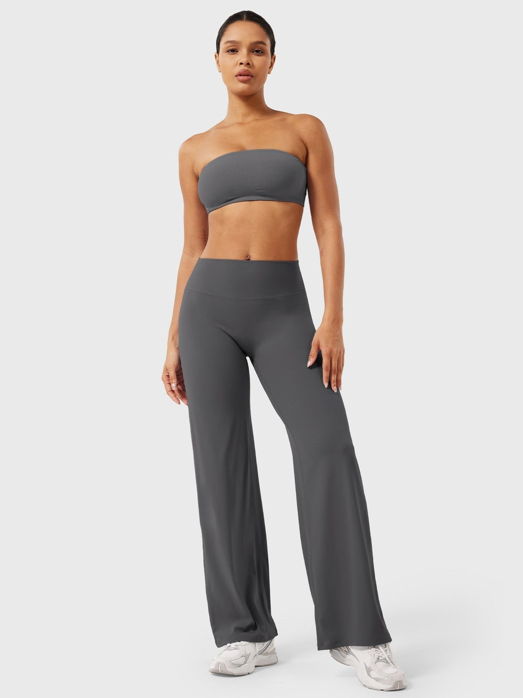 Lässige Damen Sommerhose Franziska, weites Bein, hoher Bund, perfekt für den Sommerstil.