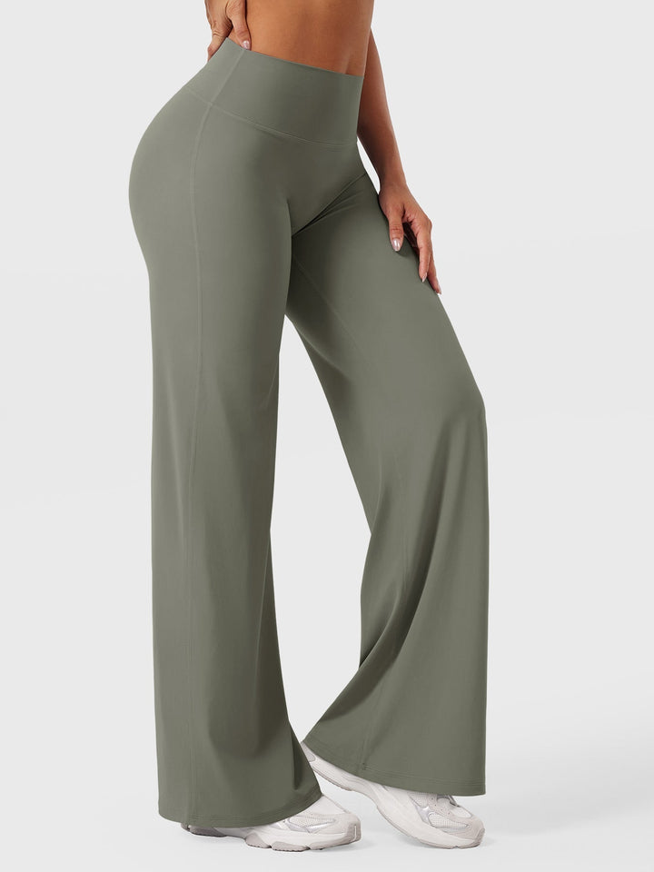 Bequeme Franziska Sommerhose: Weites Bein, hoher Bund, ideal für warme Tage & Abendstunden.