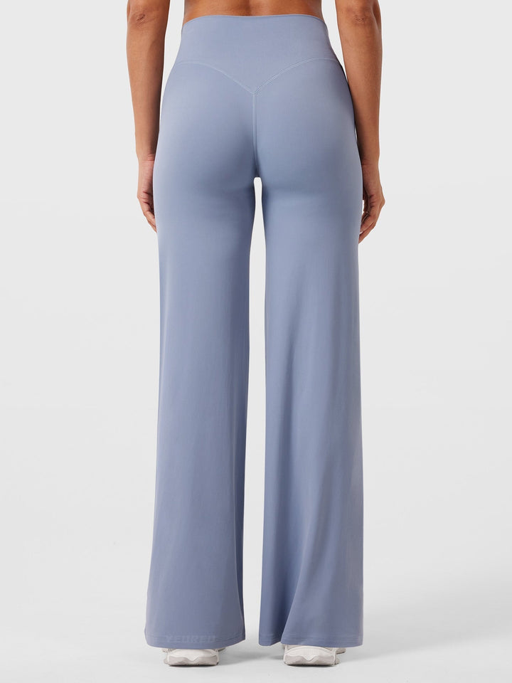 Damenmode Sommerhose Franziska: Weites Bein, hoher Bund, für mühelosen Chic im Sommer.