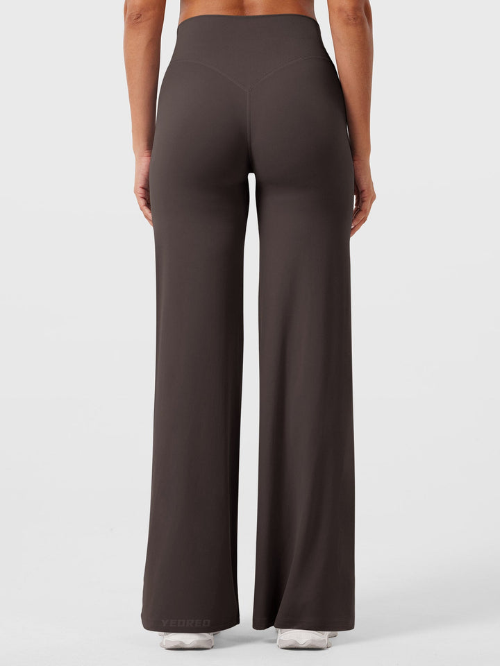 Franziska Marlenehose für Damen: Weites Bein, hoher Bund, für eine elegante Silhouette im Sommer.