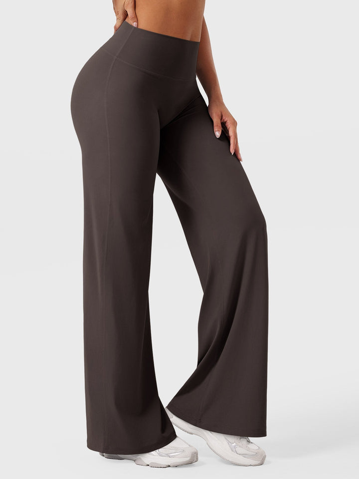 Sommerhose Franziska: Hoher Bund, weites Bein, die ideale Kombination aus Stil & Komfort.