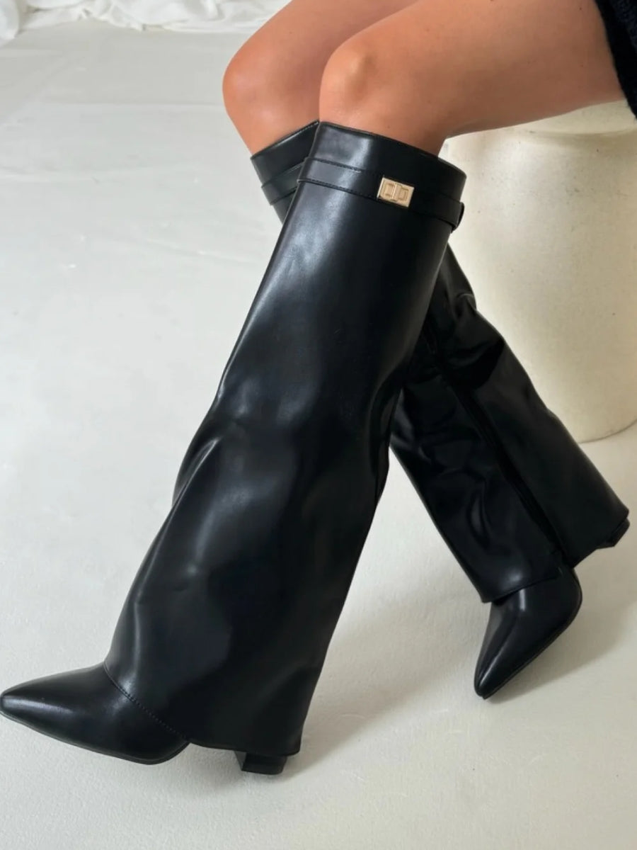 Damen Spitzzehen Knielange Stiefel in Schwarz, elegant und modisch für Herbst & Winter.
