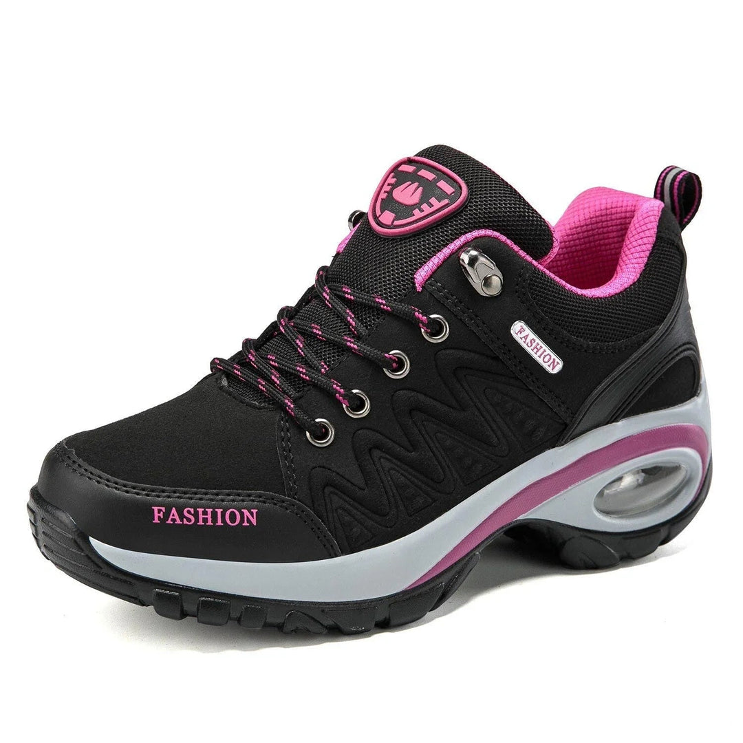 Damen Fitnessschuhe mit innovativer Luftkissensohle für Stabilität und überragende Dämpfung.