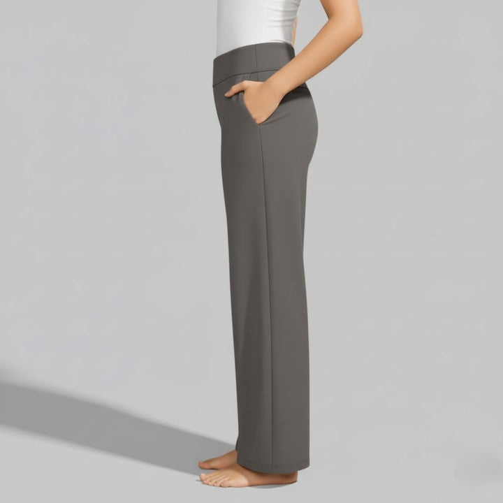 Elegante Damenhose in Stretch-Qualität, weiter Schnitt. Perfekt für Alltag & Loungewear.