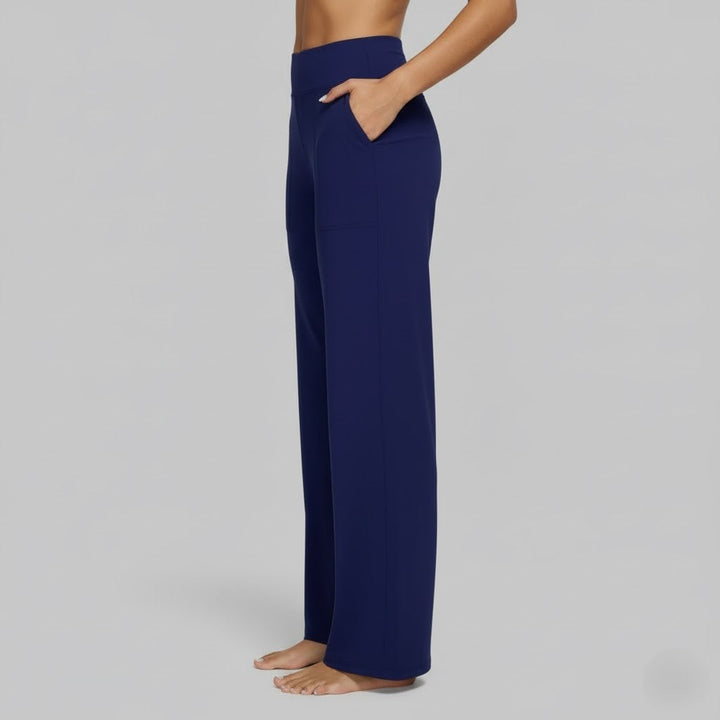Bequeme Damen Stretchhose für Freizeit und Lounge. Weites Bein für optimalen Tragekomfort.
