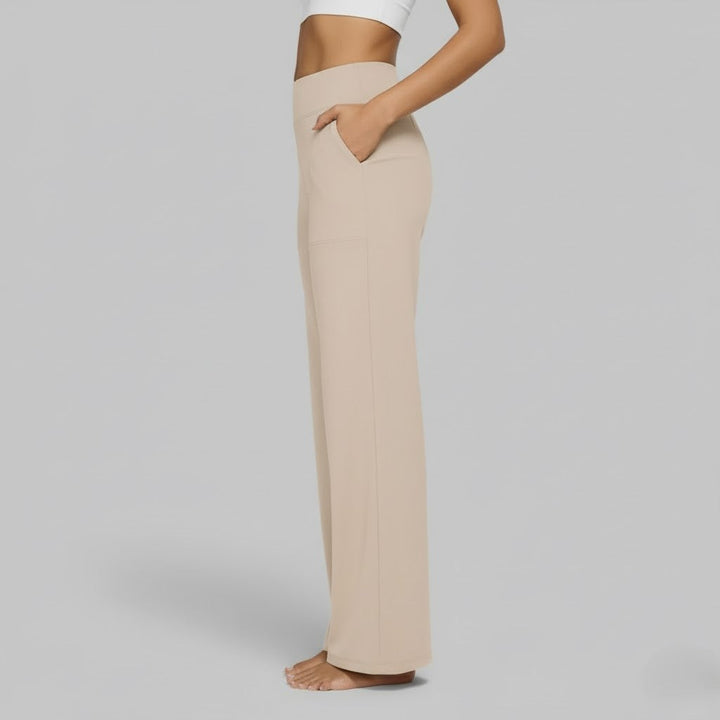 Alltagstaugliche Damenhose, Stretchmaterial, weiter Schnitt. Ideal als Sommerhose.