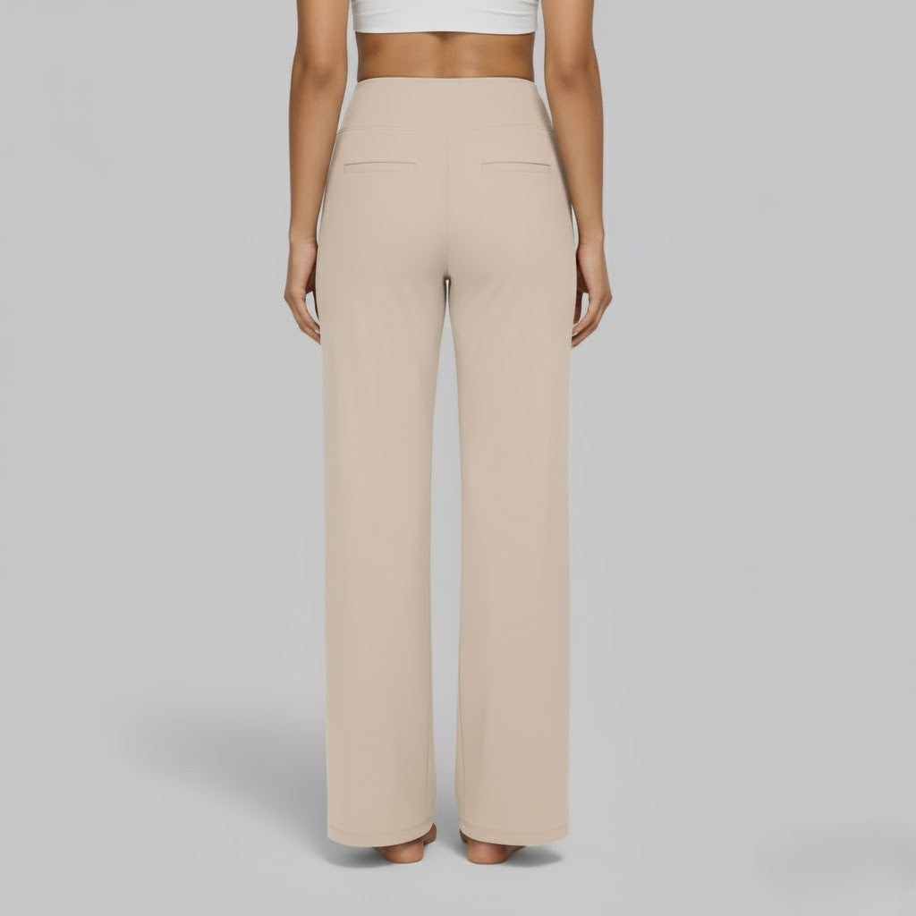Loungewear Damen Stretchhose, weites Bein. Modern und bequem für entspannte Tage.
