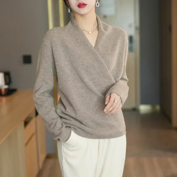 Elegantes Damen Stricktop mit Wickelausschnitt, als Basic oder für schicke Sommer-Outfits.