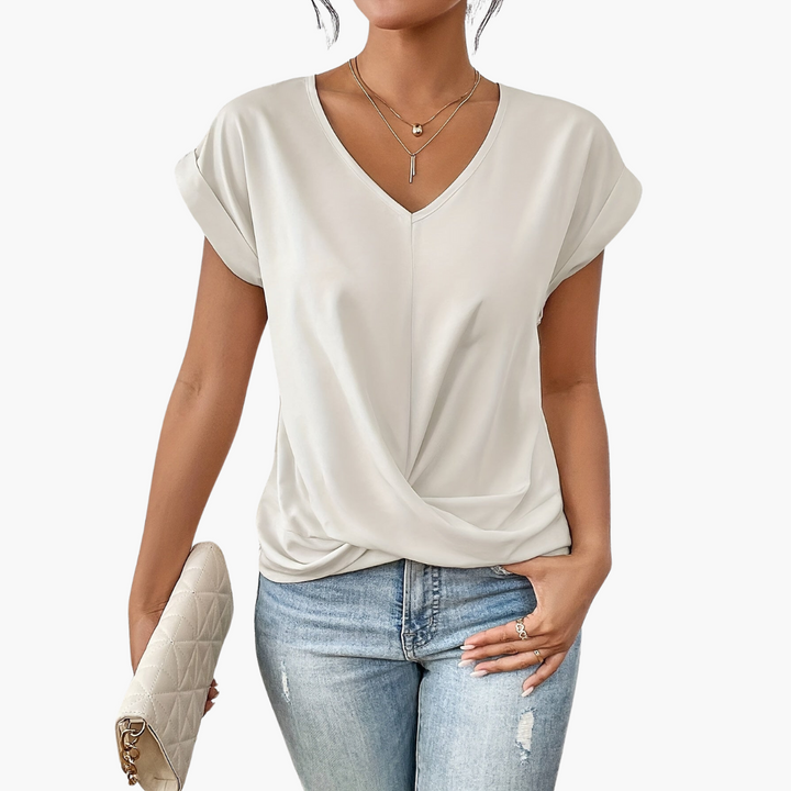 Stylisches Damen T-Shirt, Herz-Ausschnitt, kurzärmlig. Komfortable Sommermode für Damenbekleidung.