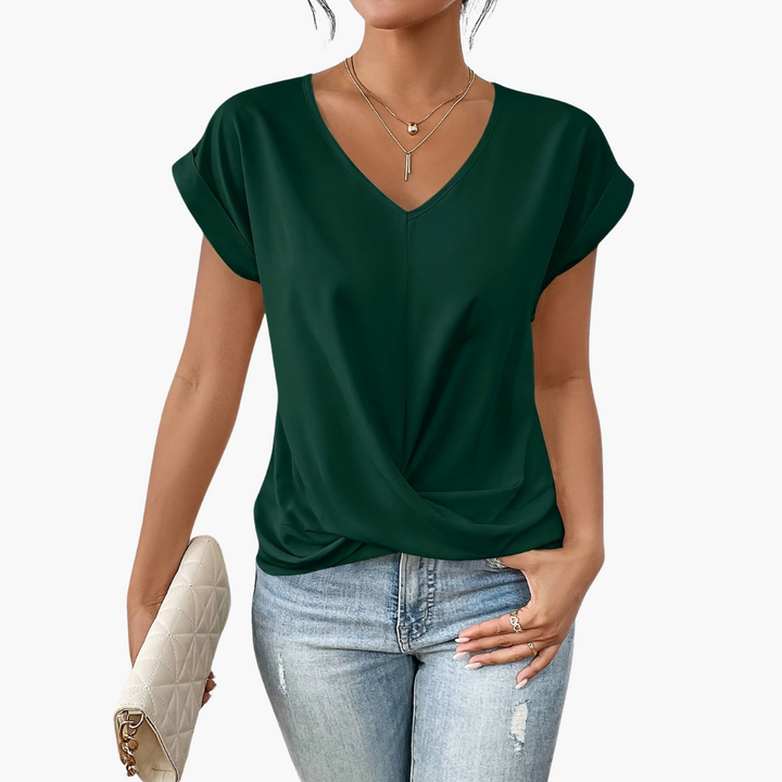 Modisches Damen T-Shirt mit Herz-Ausschnitt, kurzärmlig, für sommerlichen Komfort & Freizeit.