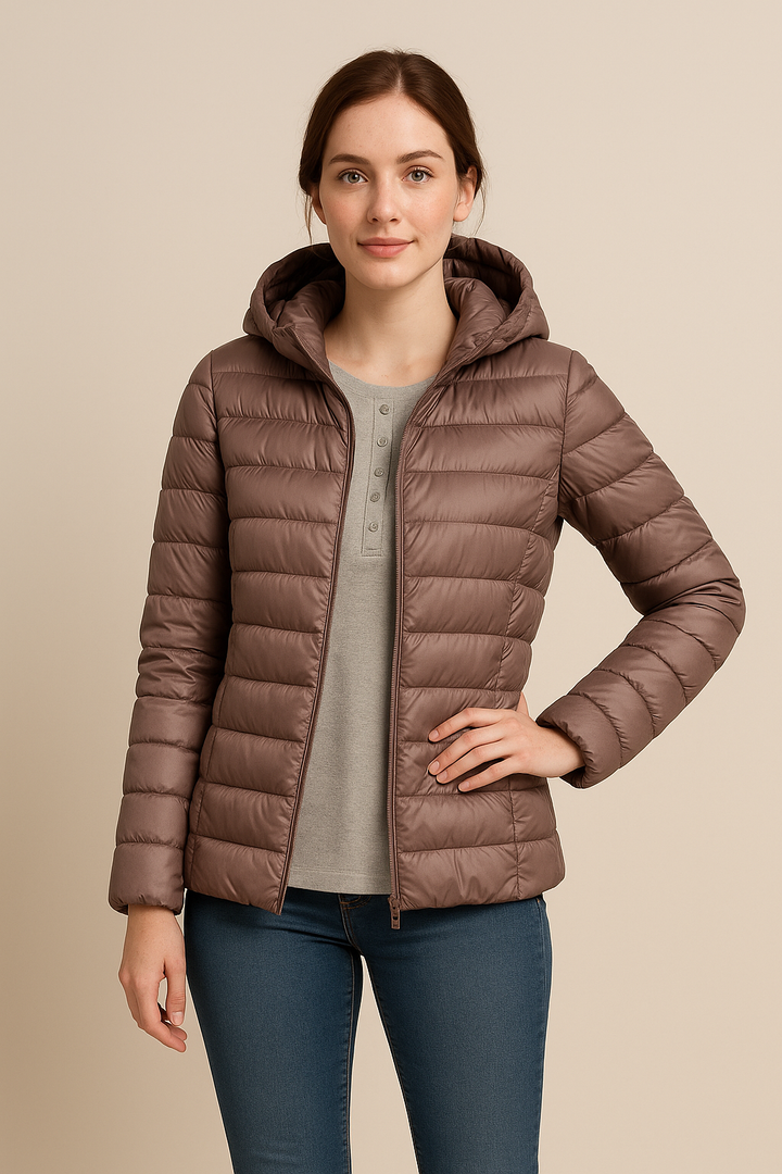 Modische Damen Steppjacke mit Kapuze, tailliert geschnitten, für eine schlanke Silhouette, ideal für Freizeit & Alltag.