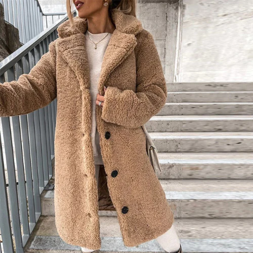 Oversize Damen Teddymantel in Braun, perfekt für Komfort und Wärme an kalten Herbst- und Wintertagen.