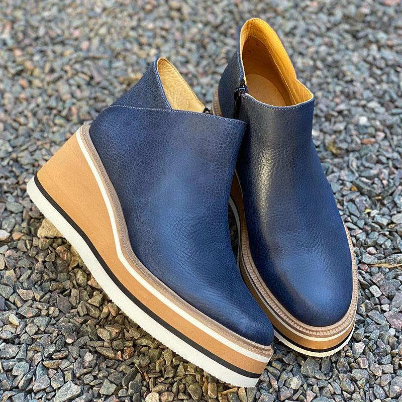Nahaufnahme des weichen Obermaterials der Damen Urban Booties, luxuriöse Haptik und ansprechendes Design.