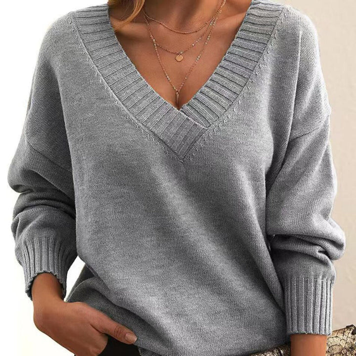 Modischer Damen Langarm Pullover mit V-Ausschnitt, locker sitzend. Vielseitige Freizeitmode.