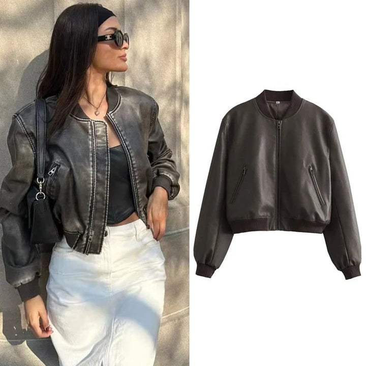 Modische Damen Bomberjacke in Lederoptik mit Reißverschluss. Vielseitig für Casual-Outfits & Streetwear.
